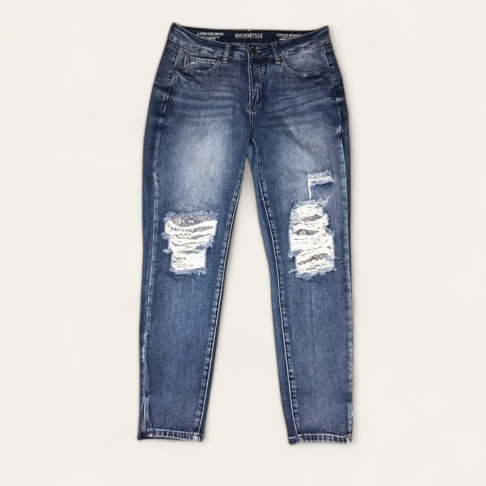 Sound/Style Hayden Girlfriend Jeans Distressing with Fabric Patches Size 4
